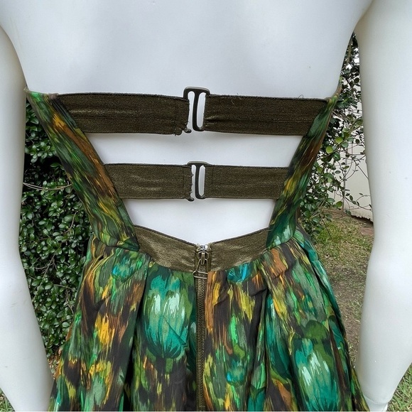 💋Alice + Olivia strapless fit & flare 3 tier lined mini dress - Picture 12 of 15